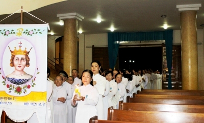  Các bà mẹ toán 1 mừng lễ thánh Louis quan thầy