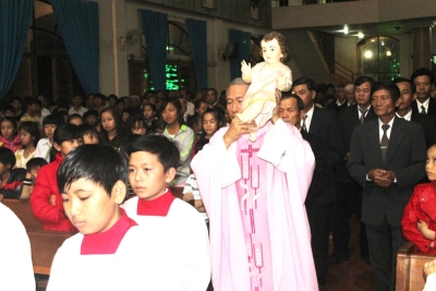 Giáo xứ Thổ Hoàng Lễ đêm Giáng Sinh