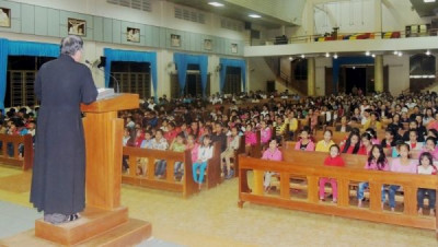 Hình ảnh sinh hoạt trong ngày Lễ Mẹ Mân Côi