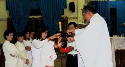 Thánh Lễ Rửa tội tân tòng