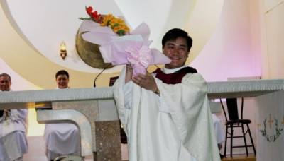 Thánh lễ cung hiến Đền Thờ Latêranô và  tân Linh mục  tạ ơn