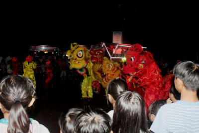 Giáo xứ Thổ Hoàng vui tết Trung Thu