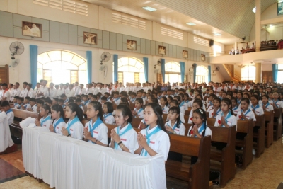 Thánh lễ Ban Phép Thêm Sức, làm phép nhà giáo lý và  đài Đức Mẹ