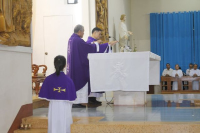 Thánh lễ cầu cho các tín hữu đã qua đời