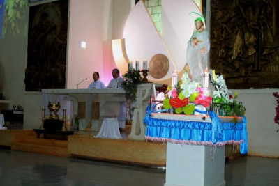 Thánh Giuse Bạn Đức Trinh Nữ Maria, quan thầy giáo xứ.