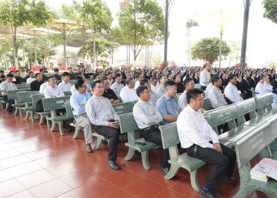 Ngọn lửa trên đồi Thánh Tâm