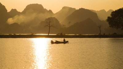 Bình an trước sóng gió