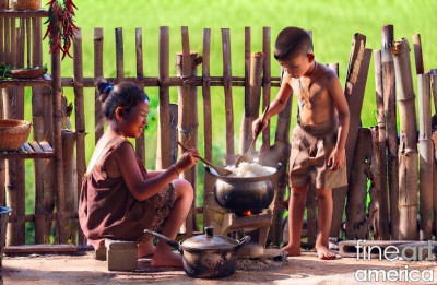 Cơm vẫn nóng