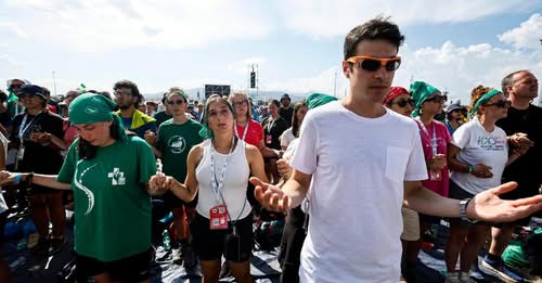 Nhiều người trẻ Anh đang trở lại với tôn giáo