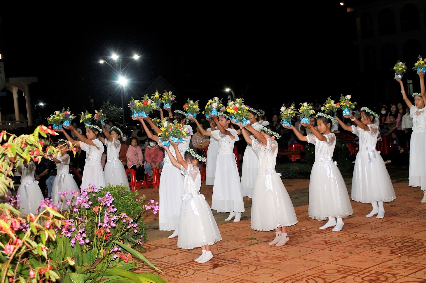 Giáo họ Maria Mẹ Thiên Chúa Dâng Hoa