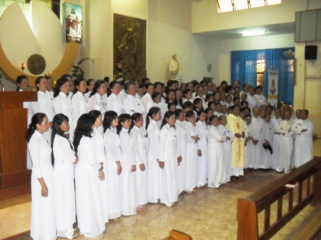 Các bà Mẹ gh Phêrô Tự mừng lễ quan thầy