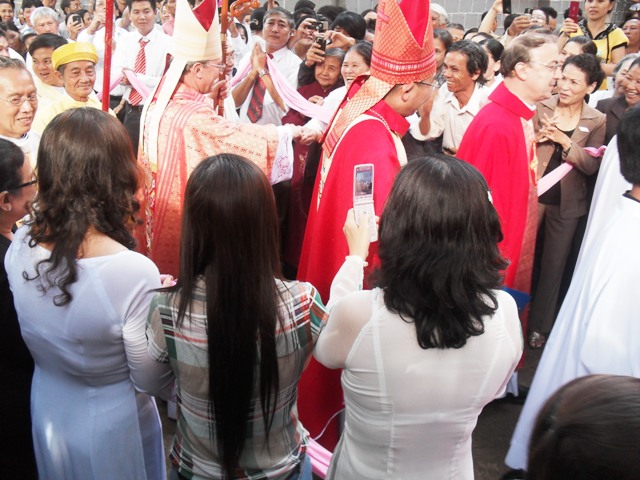 Ký sự: Thánh lễ chào mừng phái đoàn Tòa Thánh