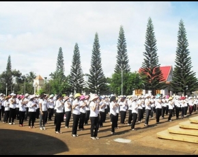 Niềm Vui Nụ Cười Và Nước Mắt