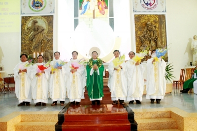 Thánh lễ tạ ơn tân linh mục  M. Phanxicô Trung - Trần Hữu Khương