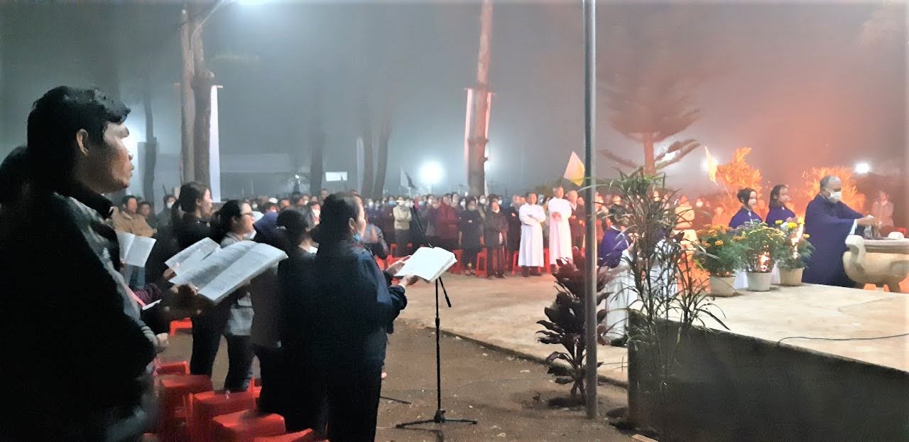 Cầu cho các Các Gm và Lm trong giáo phận đã qua đời