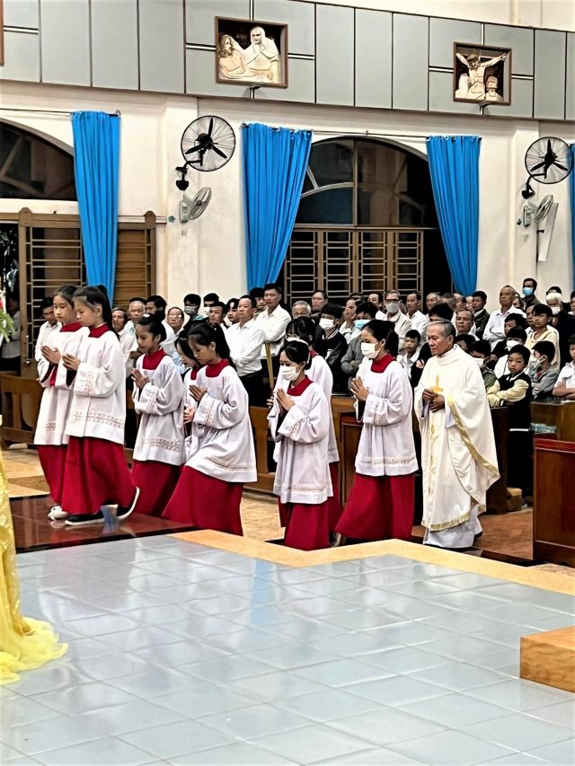 Lễ Mẹ Hồn Xác Lên Trời