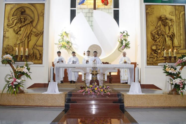 Thánh lễ Mùng 2 Tết Giáp Thìn