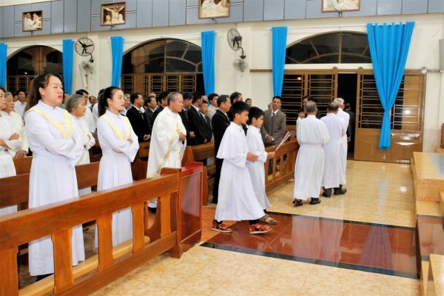 ​​​​​​​Lễ thánh Giuse Thợ và Khai Mạc Tháng Hoa