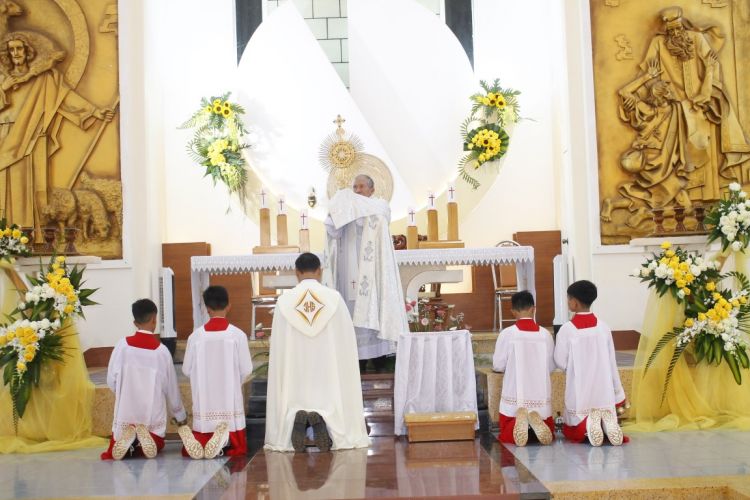 Giáo xứ Thổ Hoàng Chầu Lượt