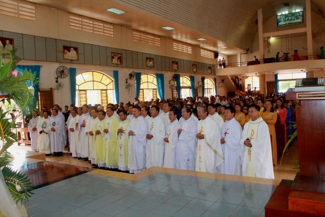 Thánh lễ tạ ơn của tân linh mục Marie Mátthêu Trần Hữu Hải