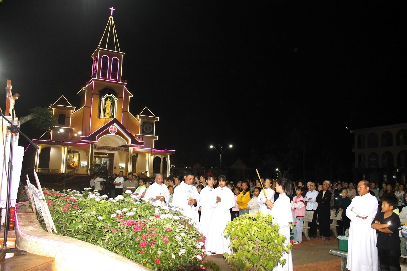 Lễ cung hiến Đền thờ Đức Bà cả ở Rôma