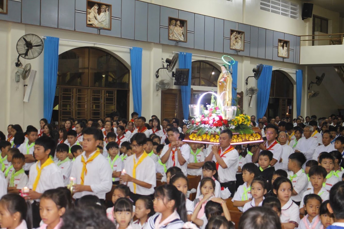 Lễ thánh Têrêxa Hài Đồng Giêsu