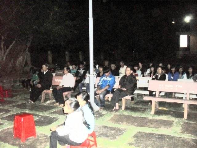 Đêm Lần Chuỗi Dưới Đài Đức Mẹ Và Một Thoáng Suy Tư