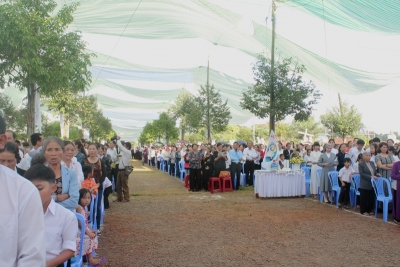  Cảm nhận trong chiều thánh lễ “Mở Cửa Lòng Thương Xót”