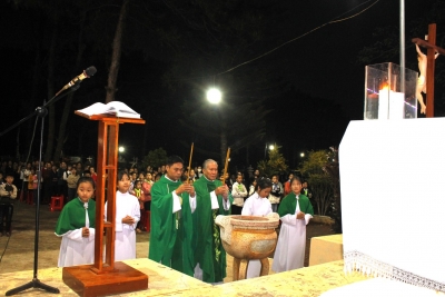 Thánh lễ tại Nghĩa trang tháng 06.