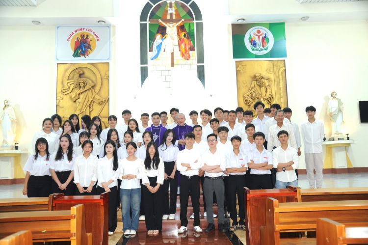 Thánh Lễ Bế Giảng Lớp Dự Bị Hôn Nhân