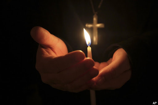 Giữa cơn bão lo âu, tìm về bến đõ bình an của đức tin