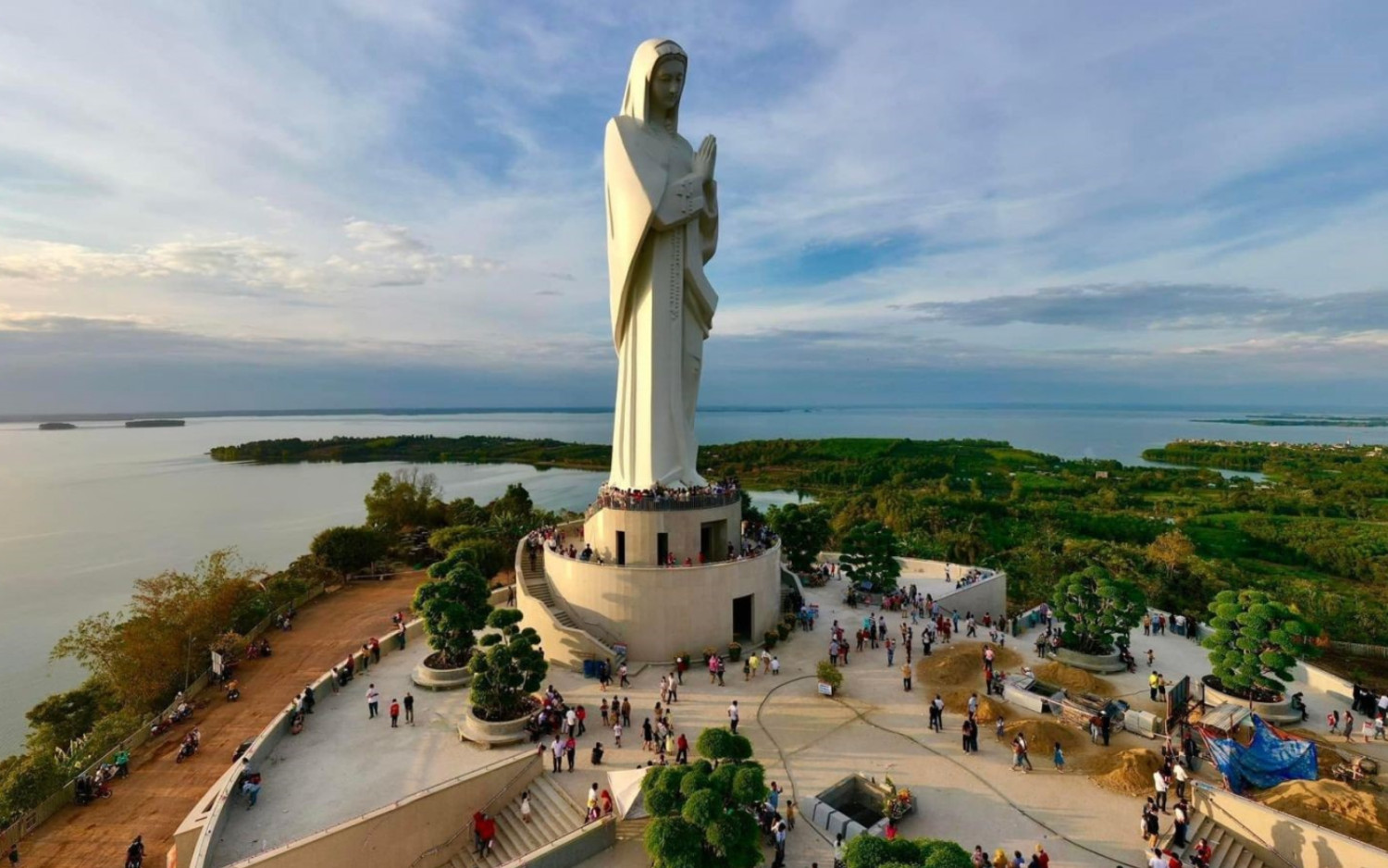 Về với Mẹ Tàpao