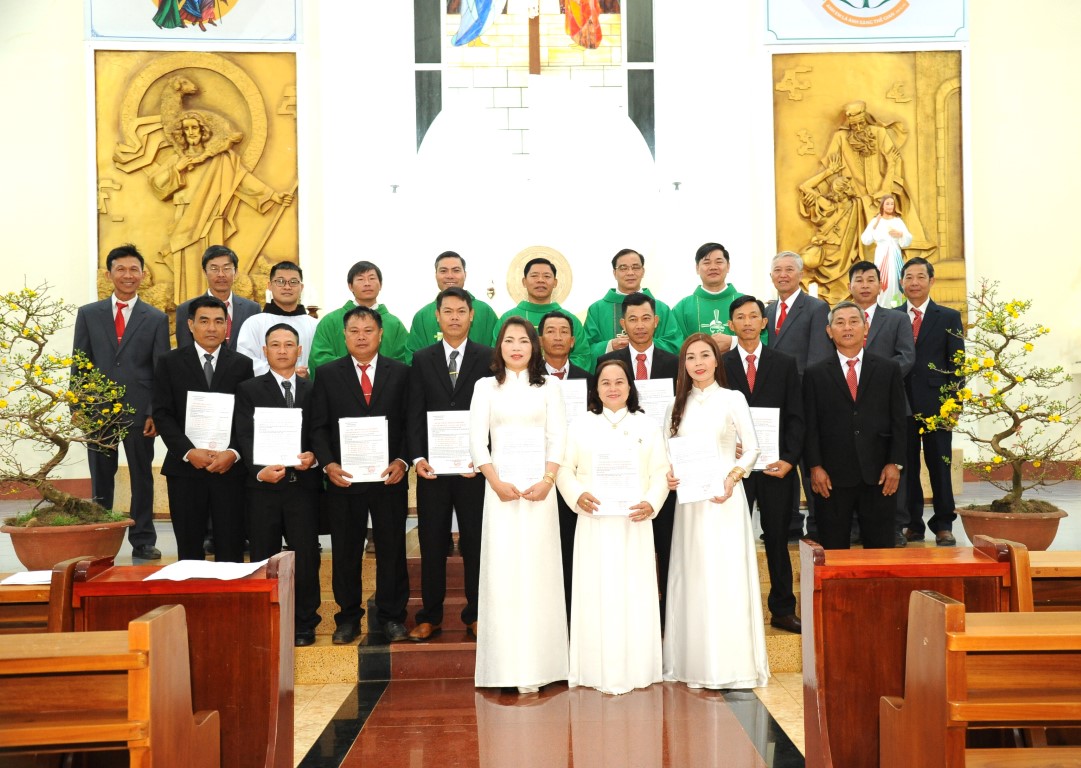 Thánh lễ tuyên hứa Ban Hành giáo các Giáo họ